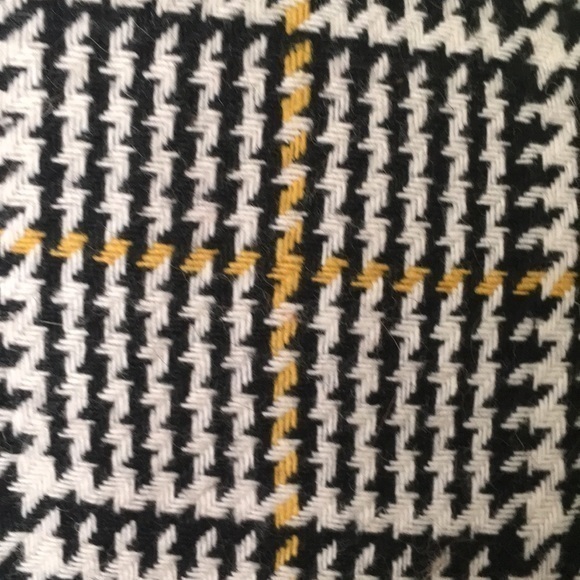 AGB belted houndstooth pea coat with yellow accent - Picture 6 of 12